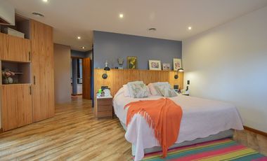 Venta Chalet 4 dormitorios - Parque Luro