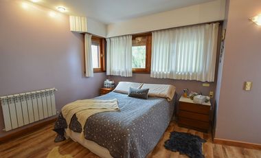 Venta Chalet 4 dormitorios - Parque Luro