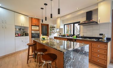 Venta Chalet 4 dormitorios - Parque Luro