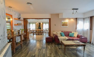 Venta Chalet 4 dormitorios - Parque Luro