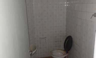 Galpón en alquiler de 450m2 ubicado en Lanús Oeste - Se escuchan propuestas