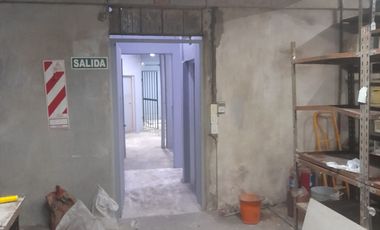 Galpón en alquiler de 450m2 ubicado en Lanús Oeste - Se escuchan propuestas