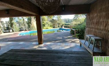 Chalet en venta en Sierra de los Padres - Balcón del Golf - Piscina - Quincho