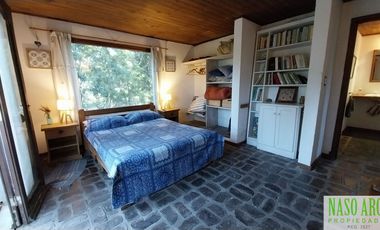 Chalet en venta en Sierra de los Padres - Balcón del Golf - Piscina - Quincho