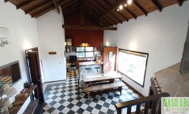 Chalet en venta en Sierra de los Padres - Balcón del Golf - Piscina - Quincho