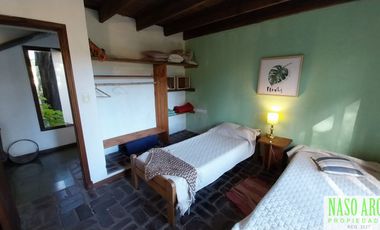 Chalet en venta en Sierra de los Padres - Balcón del Golf - Piscina - Quincho