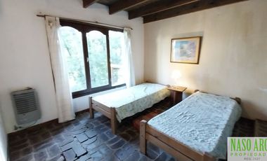 Chalet en venta en Sierra de los Padres - Balcón del Golf - Piscina - Quincho