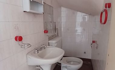 Dúplex en venta de 3 dormitorios c/ cochera en Los Huaicos