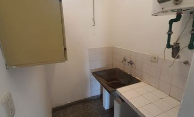 Venta de casa + dpto, zona céntrica Villa Cura Brochero K109CB