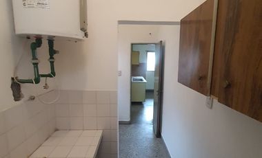 Venta de casa + dpto, zona céntrica Villa Cura Brochero K109CB