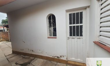 Venta de casa + dpto, zona céntrica Villa Cura Brochero K109CB
