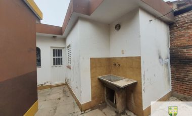 Venta de casa + dpto, zona céntrica Villa Cura Brochero K109CB
