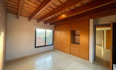 Casa de categoría en venta de 2000m2 con 3 dormitorios ubicado en El Bosque