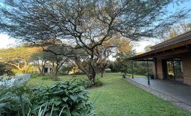 Casa de categoría en venta de 2000m2 con 3 dormitorios ubicado en El Bosque