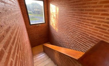 Casa de categoría en venta de 2000m2 con 3 dormitorios ubicado en El Bosque