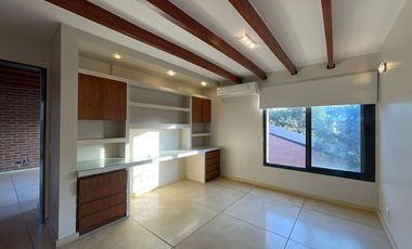Casa de categoría en venta de 2000m2 con 3 dormitorios ubicado en El Bosque