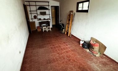 V172. ICHO CRUZ. CASA C/ QUINCHO TERRENO PLANO.