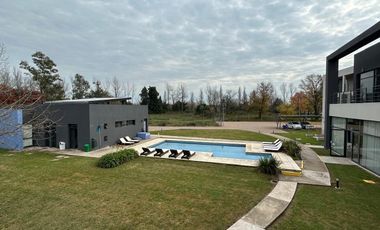 Departamento en venta de 1 dormitorio c/ cochera en Campana