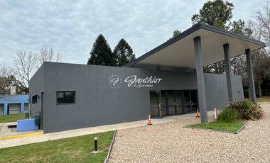 Departamento en venta de 1 dormitorio c/ cochera en Campana