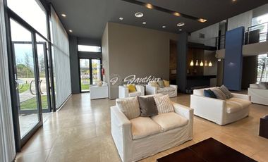 Departamento en venta de 1 dormitorio c/ cochera en Campana