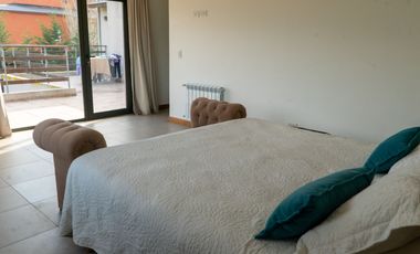 VENTA O PERMUTA.  Importante Residencia en Barrio Barracas de San Benito