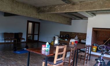 VENTA O PERMUTA.  Importante Residencia en Barrio Barracas de San Benito