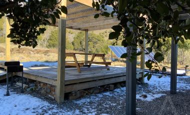 FINA PATAGONIA. Casa en venta de 2 dormitorios c/ cochera en San Martin de los Andes