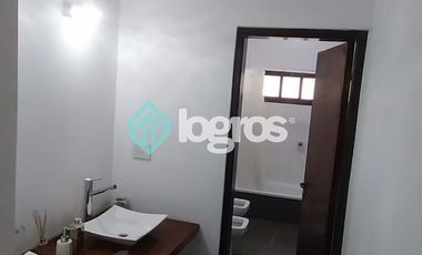 HERMOSA Y MODERNA CASA EN VENTA - APTA CRÉDITO - TARTAGAL, SALTA