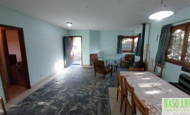 CHALET DE 3 AMB. EN VENTA EN SIERRA DE LOS PADRES. ZONA CENTRO