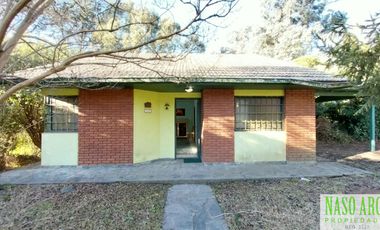 CHALET DE 3 AMB. EN VENTA EN SIERRA DE LOS PADRES. ZONA CENTRO