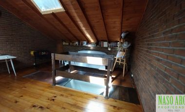 Chalet en venta en Sierra de los Padres. Gas natural. Vista panorámica. Asfalto