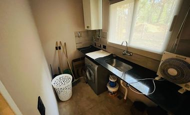 Casa en venta de 4 ambientes c/ cochera en Costa del Este