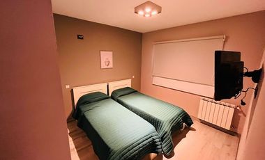 Casa en venta de 4 ambientes c/ cochera en Costa del Este