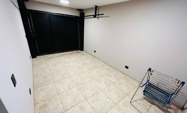 Casa en venta de 4 ambientes c/ cochera en Costa del Este