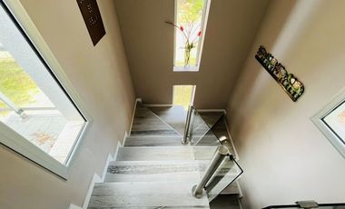 Casa en venta de 4 ambientes c/ cochera en Costa del Este