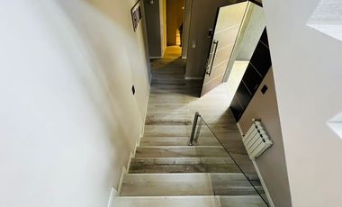 Casa en venta de 4 ambientes c/ cochera en Costa del Este