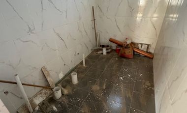 CASA A TERMINAR ZONA OESTE CON CERRAMIENTO PERIMETRAL