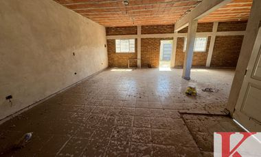 CASA A TERMINAR ZONA OESTE CON CERRAMIENTO PERIMETRAL