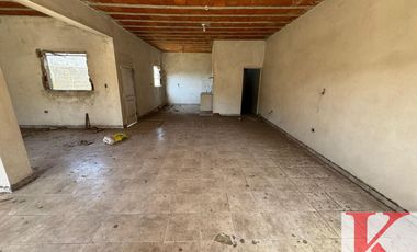 CASA A TERMINAR ZONA OESTE CON CERRAMIENTO PERIMETRAL