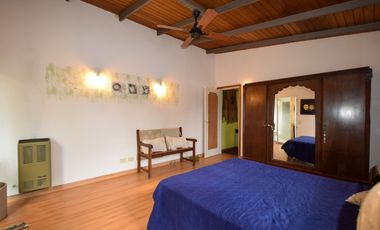 Venta casa con gran parque - Balneario Mar Chiquita