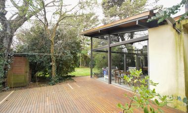 Venta casa con gran parque - Balneario Mar Chiquita