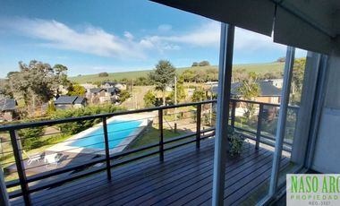 Chalet de categoría en venta en Sierra de los Padres. Zona golf. Pnorámico