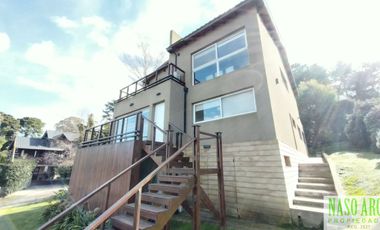 Chalet de categoría en venta en Sierra de los Padres. Zona golf. Pnorámico