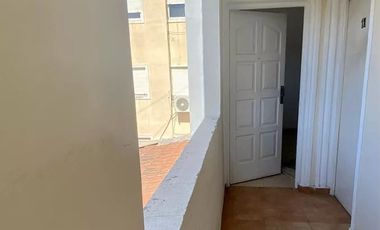 Departamento dos ambientes en venta en Morón