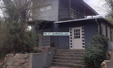 V173. CUESTA BLANCA. CASA FRENTE AL RIO C/PILETA Y ASADOR.