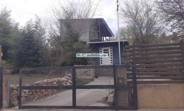 V173. CUESTA BLANCA. CASA FRENTE AL RIO C/PILETA Y ASADOR.