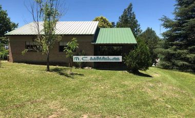 V176.TALA HUASI. HERMOSA CASA C/ ESPECTACULAR UBICACION. SALIDA DIRECTA AL RIO