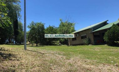 V176.TALA HUASI. HERMOSA CASA C/ ESPECTACULAR UBICACION. SALIDA DIRECTA AL RIO