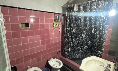 Casa en venta de 2 dormitorios c/ cochera en Ciudad Madero