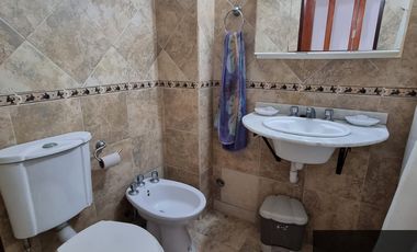 Dúplex en alquiler temporario de 2 dormitorios c/ cochera en Costa Azul